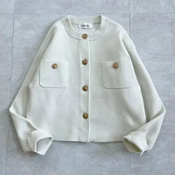 새상품급 아르페쥬 스토리 금장 버튼 니트 자켓 가디건 겉옷