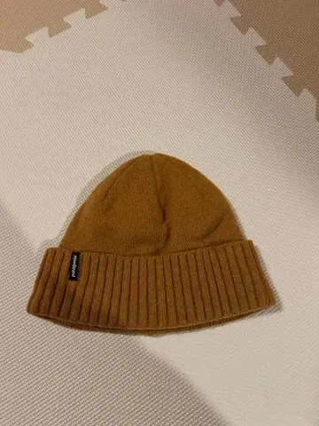 Patagonia 울 니트 모자 브라운