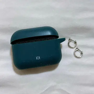 KEEN AND INTENSE 귀찌