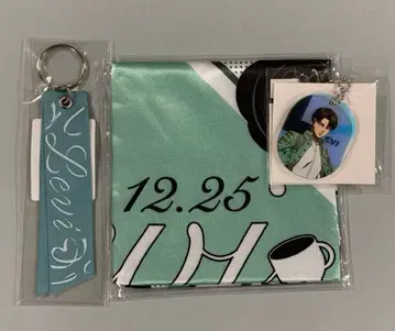 진격의 거인 에스크 리바이 스카프 리본 택 벌스데이