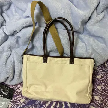 DOCHE 아이보리 토트백