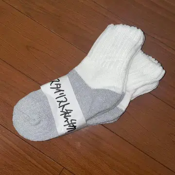 미사용 새상품 스타일리스트 소장품 양말 2켤레 그레이 화이트