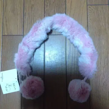 핑크 퍼 폼폼 포함 머플러