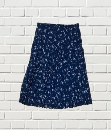 네이비 꽃무늬 플레어 스커트 [ 무료배송 ]