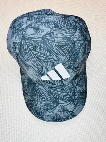 adidas 잎 패턴 캡 조정 가능