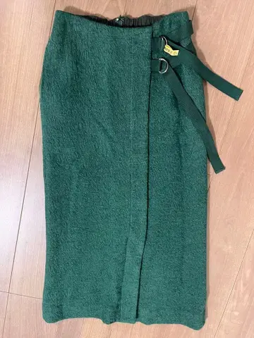 러그나무 문 다크 그린 랩스커트 사이드 리본 포함