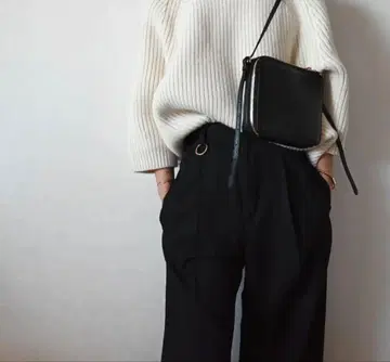 [ 미사용 새상품 ] chiiiibag Wallet bag 블랙