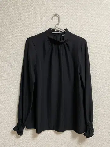 Theory luxe 블랙 긴팔 블라우스