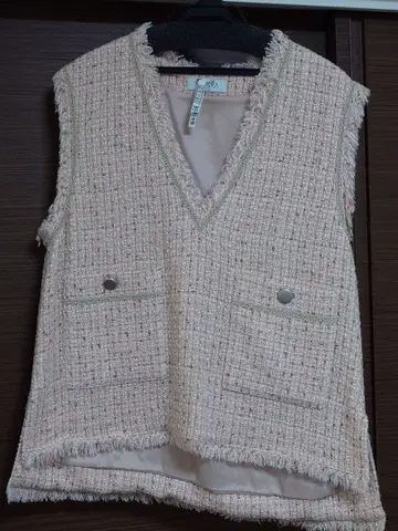 지금 딱 좋은 내추럴 무드 업 프린지 V넥 베스트 핑크 계열