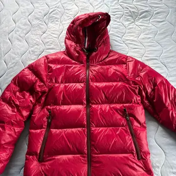 Doublefocus 빨간색 다운 자켓 후드 부착