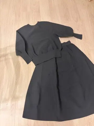 PLST 플라스테 홀가먼트 니트 셋업