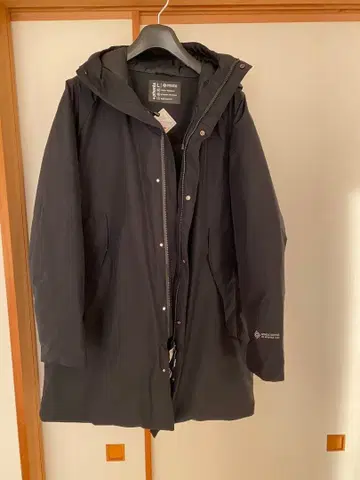 어반 리서치 PHENIX WINDSTOPPER 다운 자켓 L 블랙