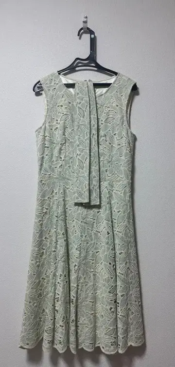 아나이 그린 레이스 슬리브리스 원피스