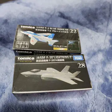 토미카 T-4 블루 임펄스 & F-35 라이트닝 II