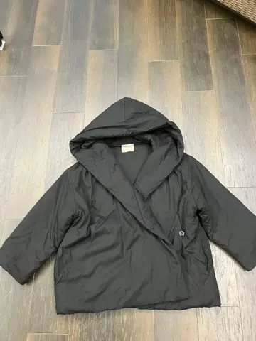 VONDEL 후데트 블랙 자켓