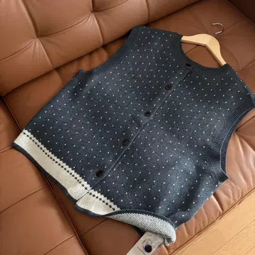 사만사 모스모스 도트 무늬 니트 베스트 새상품 택 포함 정가 6,490엔