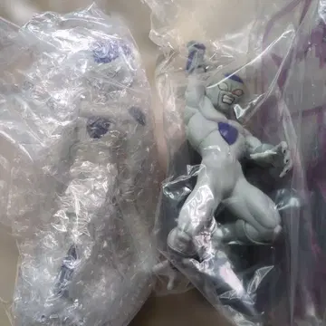 드래곤볼 프리저 피규어 G x materia 출진