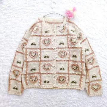 입체 자수 가디건 하트 플라워 빈티지