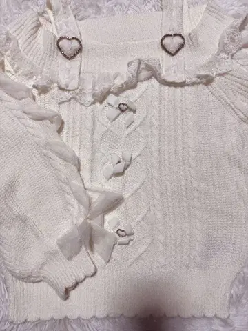 LIZLISA 오프숄더 화이트 니트