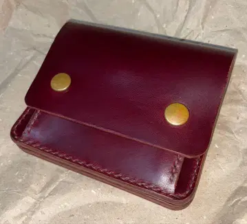 크롬 엑셀 가죽 버건디 숏 트래커 지갑 3층