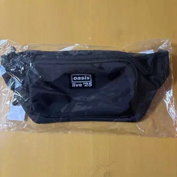 oasis live '25 웨스트 파우치 블랙