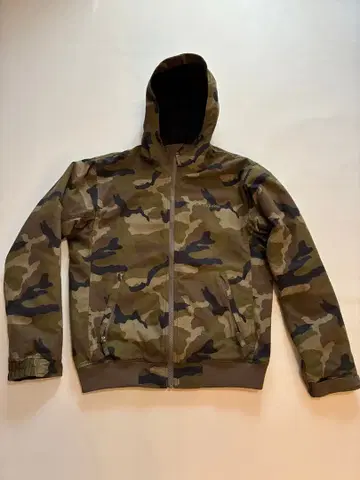 카모 패턴 마운틴 후드티