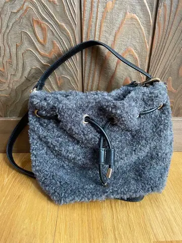 그레이 퍼풍 숄더백