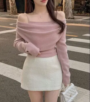 오프숄더 상의
