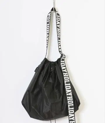 HOLIDAY PACKABLE BAG HOLIDAY 로고 숄더 블랙