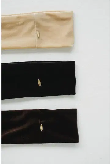 벨벳 헤어밴드 베이지 블랙 CLANE