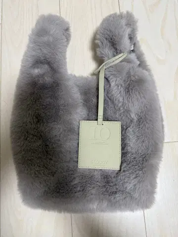 클라우디 퍼 백 CLOUDY