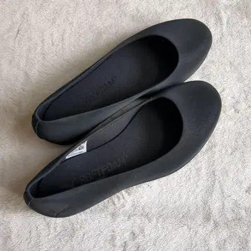 PUMA 블랙 플랫슈즈 23cm