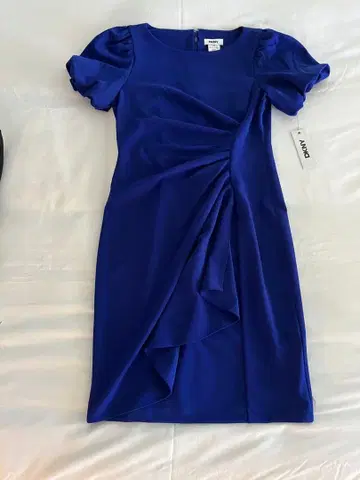 DKNY 파랑 랩 디자인 반팔 원피스