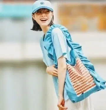 [ STRANGER THINGS ] 콜라보 프릴 토트백 미사용 새상품