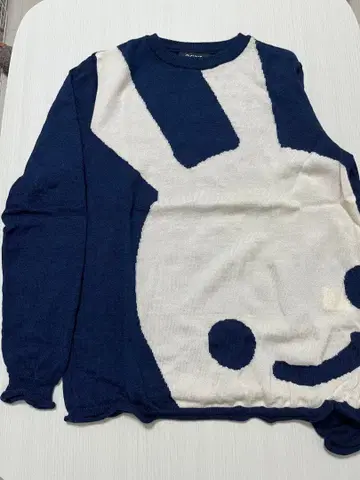 CUNE 토끼 얼굴 니트 스웨터 네이비/화이트