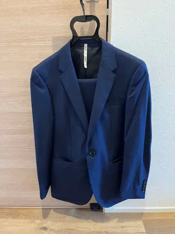 나노 유니버스 네이비 수트 사이즈 44 남성용 새상품급