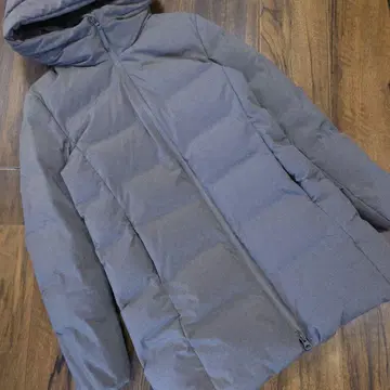 컨디션 최상 UNIQLO 심리스 다운 숏코트 그레이 다운 자켓