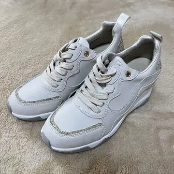 +DIANA 화이트 베이지 라메 스니커즈 합성 피혁 23cm