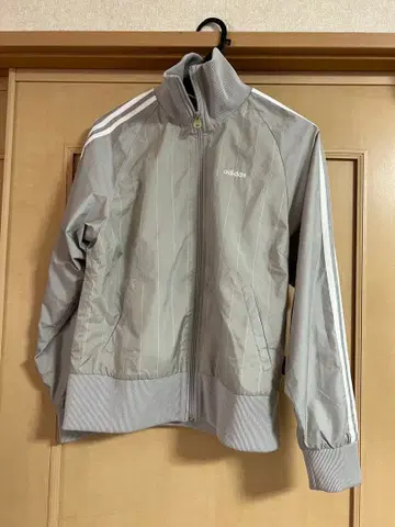 adidas 스트라이프 저지 그레이