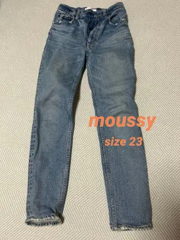 MOUSSY 블루 스트레이트 데님 데미지 가공