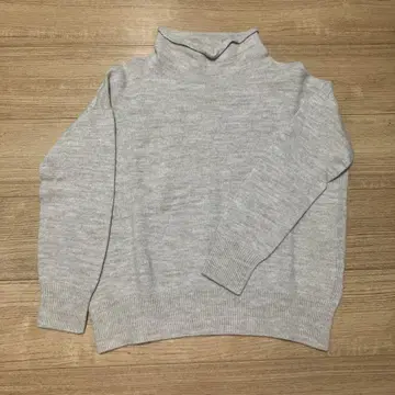 리브 드와 터틀넥 니트