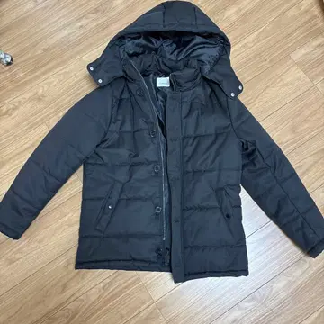 JUNRED 블랙 다운 자켓 M