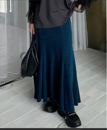 ameri BEAUTY MERMAID VELOUR SKIRT