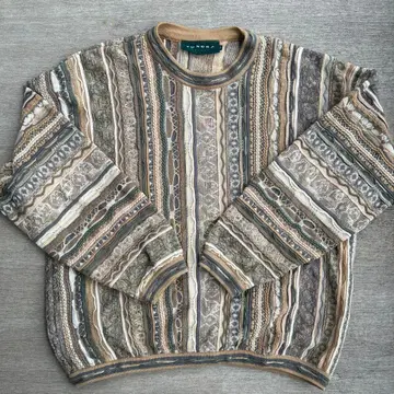 TUNDRA 3D 니트 스웨터