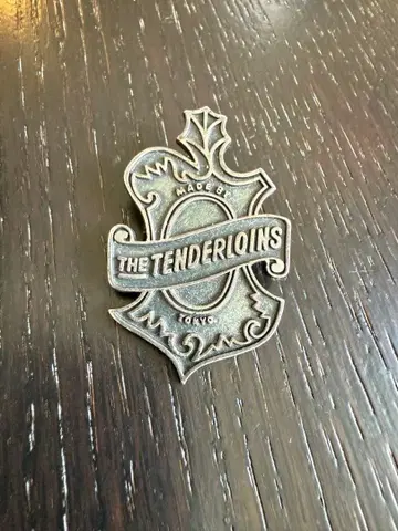 텐더로인 핀 배지