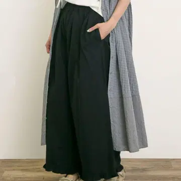 사만사 모스모스 면린넨 밑단 프릴 팬츠(블랙)