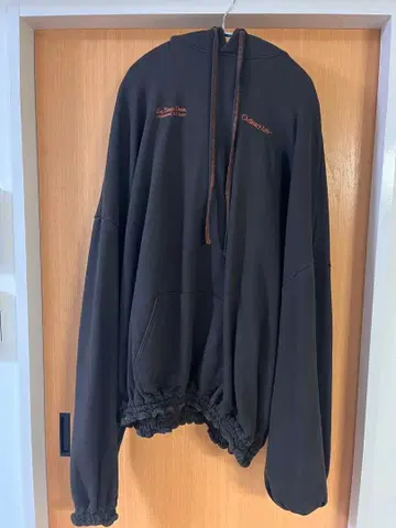 SHINYAKOZUKA GIANT HOODIE -