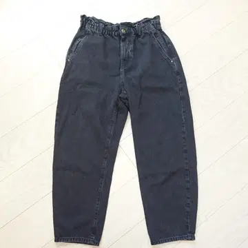 자라 블랙 데님 허리 마크 테이퍼드 실루엣 프릴 허리