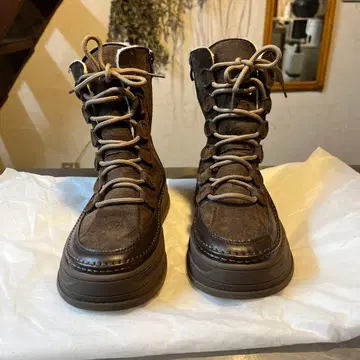 다크 브라운 하이컷 부츠 240mm