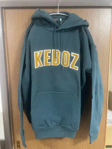 KEBOZ x 프릭스스토어 후드티